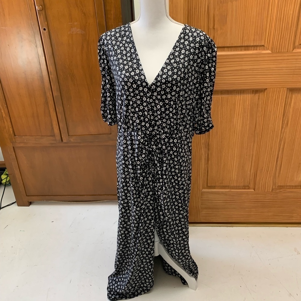 AFRM maxi dress L-52 in 24 in pit size 2X 15in front slit revolve floral